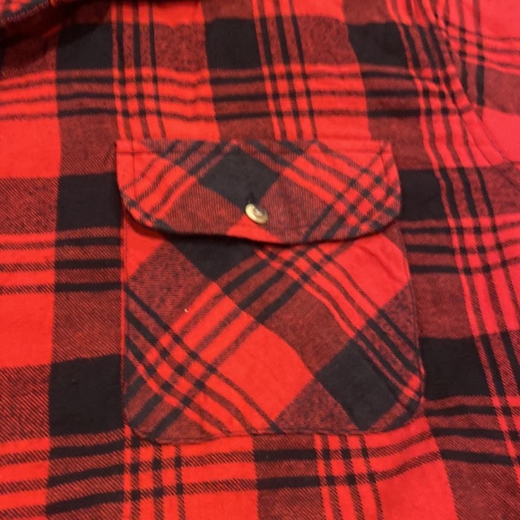 Vintage Coleman red buffalo flannel - Picture 2 of 8